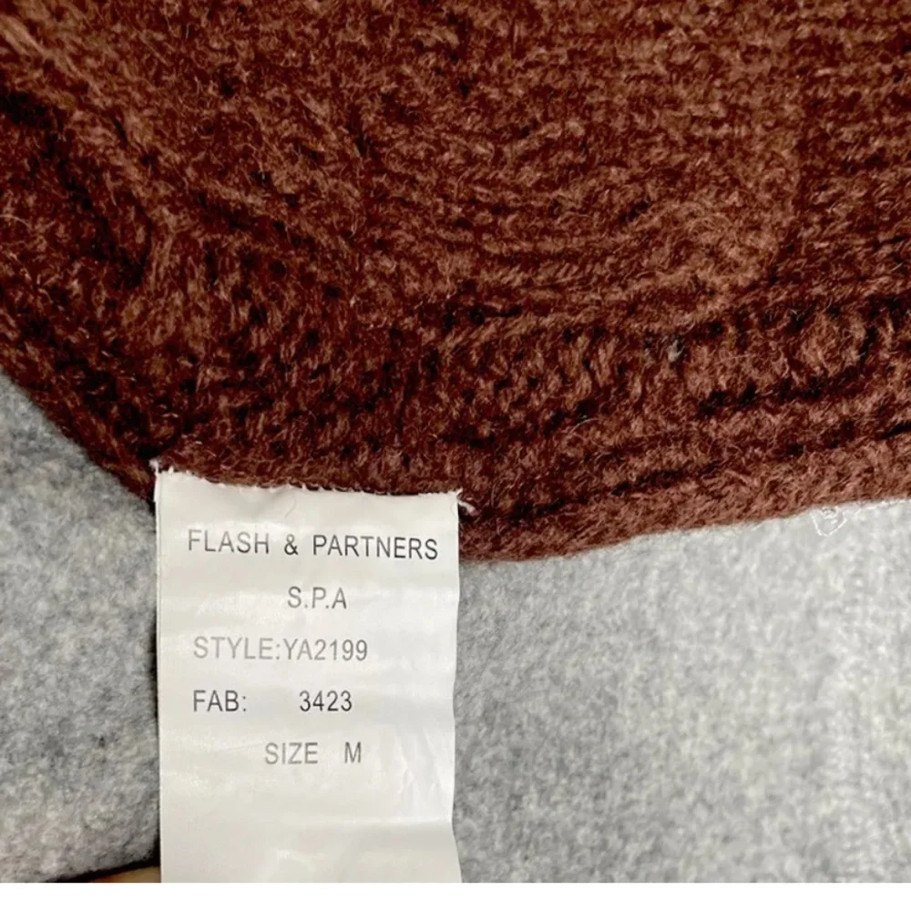 Vintage MICHIKO KOSHINO Hooded Bomber Size Md. - Picture 8 of 9